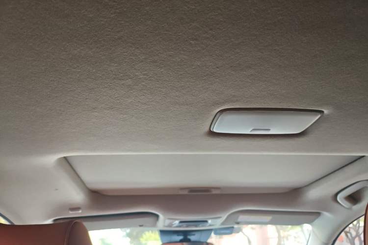 Used Toyota Corolla Cross 2024 2.0L Smart Electric Hybrid Dual-Engine Elite Edition Headliner