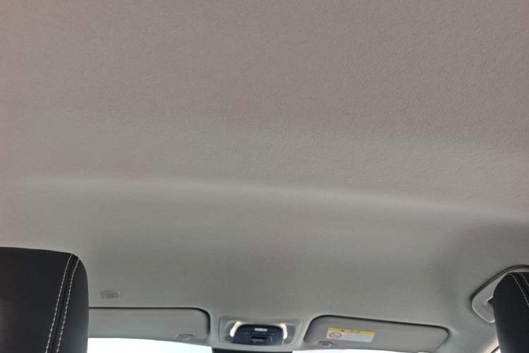 Used Toyota Corolla Cross 2024 2.0L Smart Electric Hybrid Dual-Engine Pioneer Edition Headliner