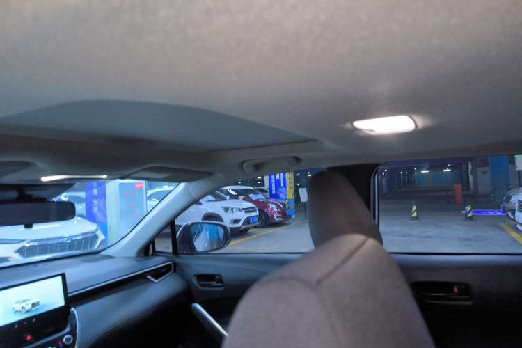 Used Toyota Corolla Cross 2024 2.0L Elite Edition Headliner
