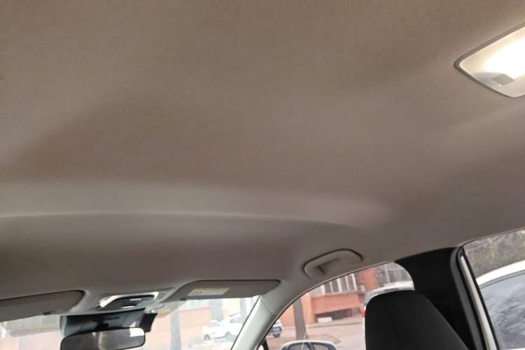 Used Toyota Corolla Cross 2024 2.0L Smart Electric Hybrid Dual-Engine Pioneer Edition Headliner