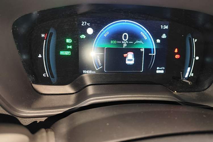Used Toyota Corolla Cross 2024 2.0L Smart Electric Hybrid Dual-Engine Pioneer Edition Instrument Cluster