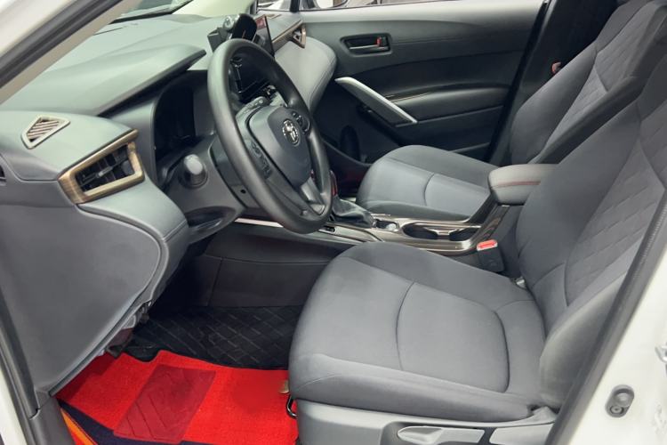 Used Toyota Corolla Cross 2024 2.0L Pioneer Edition Interior 1