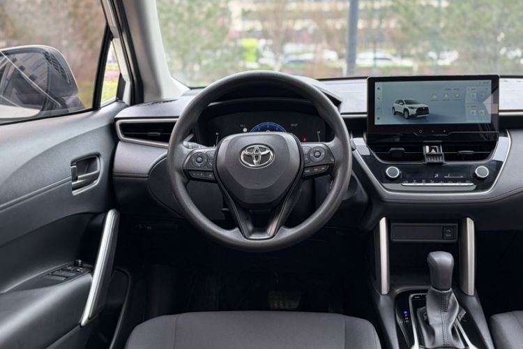 Used Toyota Corolla Cross 2024 2.0L Elite Edition Interior 2