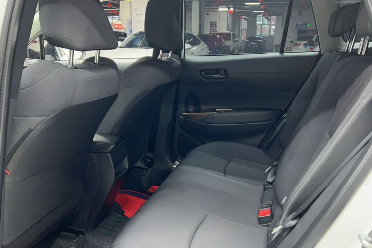 Used Toyota Corolla Cross 2024 2.0L Pioneer Edition Interior 2