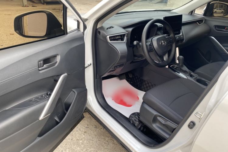 Used Toyota Corolla Cross 2024 2.0L Pioneer Edition Interior 2