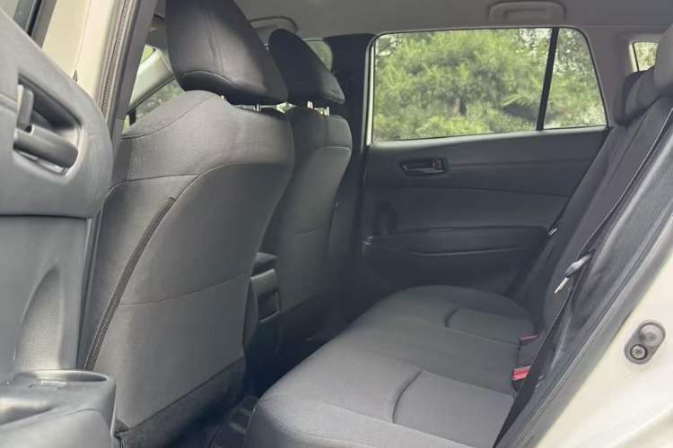 Used Toyota Corolla Cross 2024 2.0L Pioneer Edition Interior 3