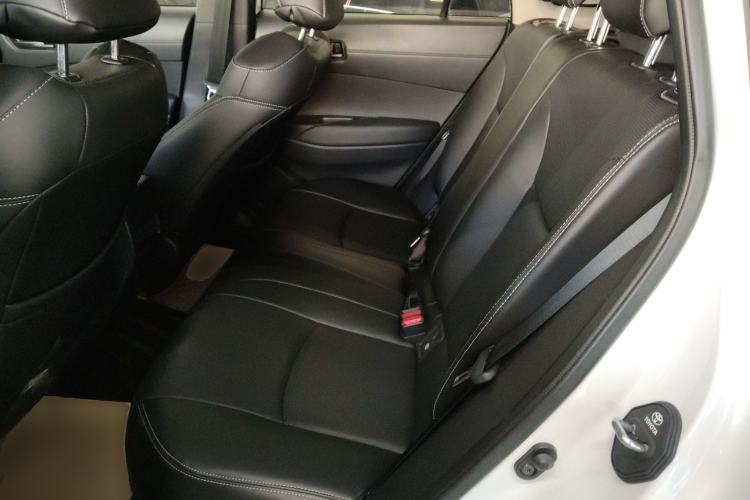 Used Toyota Corolla Cross 2024 2.0L Pioneer Edition Interior 4