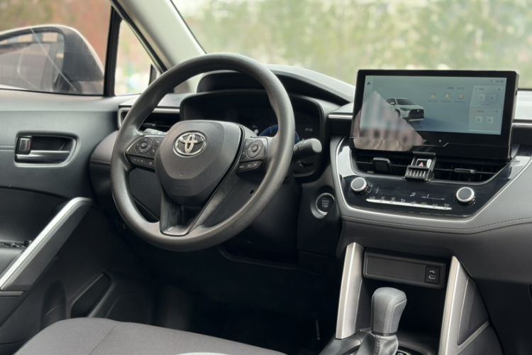 Used Toyota Corolla Cross 2024 2.0L Elite Edition Interior 6