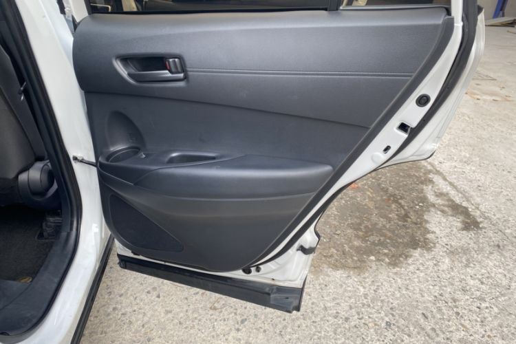Used Toyota Corolla Cross 2024 2.0L Pioneer Edition Interior 7