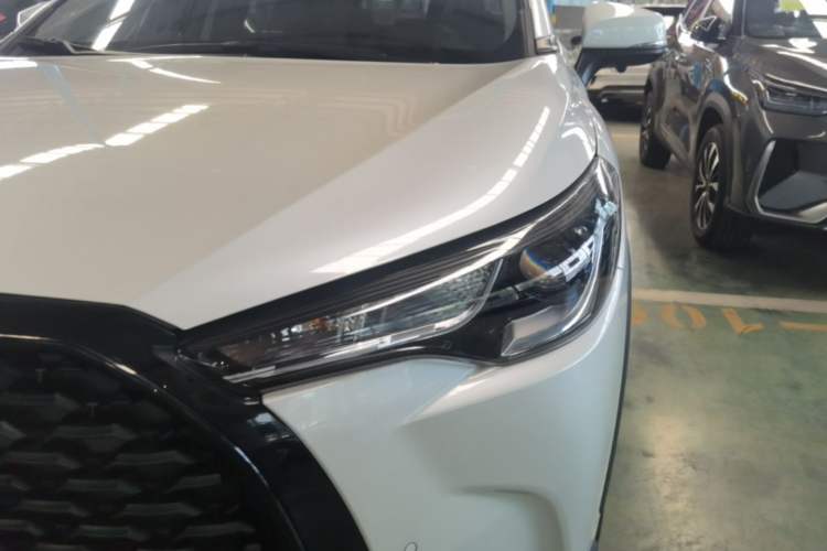 Used Toyota Corolla Cross 2024 2.0L Pioneer Edition Left Front Headlight
