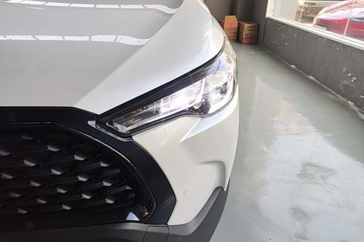 Used Toyota Corolla Cross 2024 2.0L Elite Edition Left Front Headlight