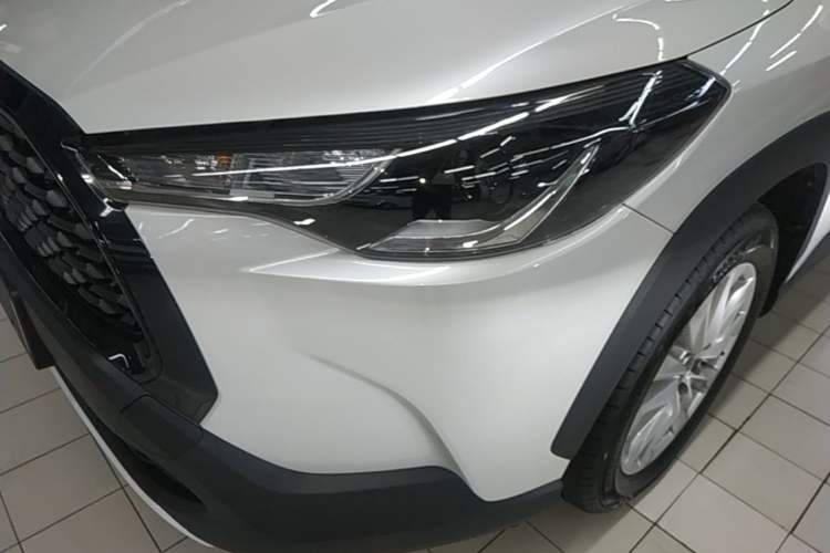 Used Toyota Corolla Cross 2024 2.0L Elite Edition Left Front Headlight