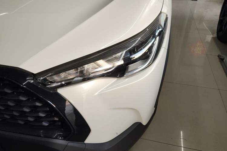 Used Toyota Corolla Cross 2024 2.0L Pioneer Edition Left Front Headlight