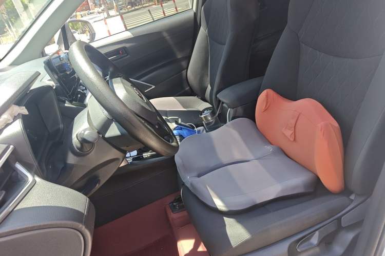 Used Toyota Corolla Cross 2024 2.0L Smart Electric Hybrid Dual-Engine Pioneer Edition Left Front Seat