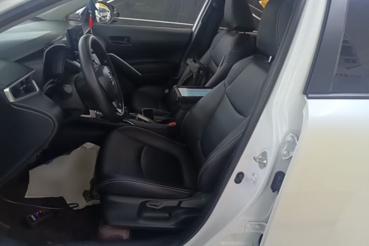 Used Toyota Corolla Cross 2024 2.0L Pioneer Edition Left Front Seat