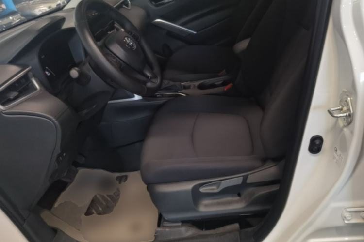 Used Toyota Corolla Cross 2024 2.0L Pioneer Edition Left Front Seat