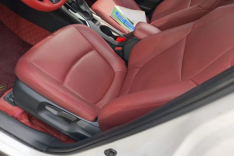 Used Toyota Corolla Cross 2024 2.0L Elite Edition Left Front Seat