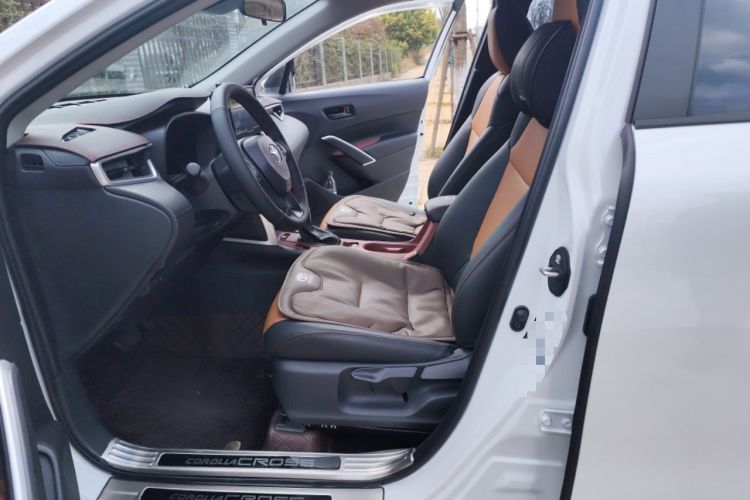 Used Toyota Corolla Cross 2024 2.0L Elite Edition Left Front Seat