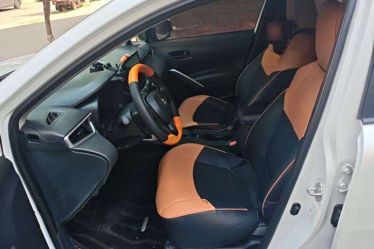 Used Toyota Corolla Cross 2024 2.0L Smart Electric Hybrid Dual-Engine Elite Edition Left Front Seat
