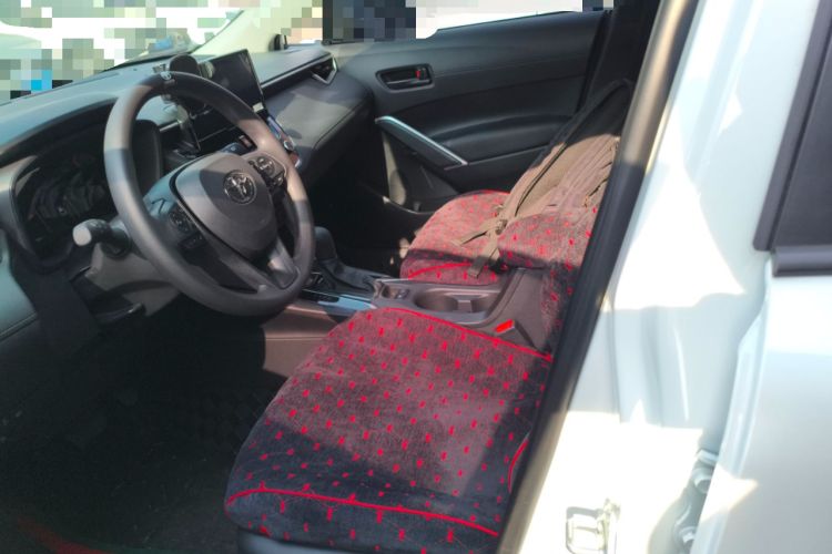 Used Toyota Corolla Cross 2024 2.0L Smart Electric Hybrid Dual-Engine Pioneer Edition Left Front Seat