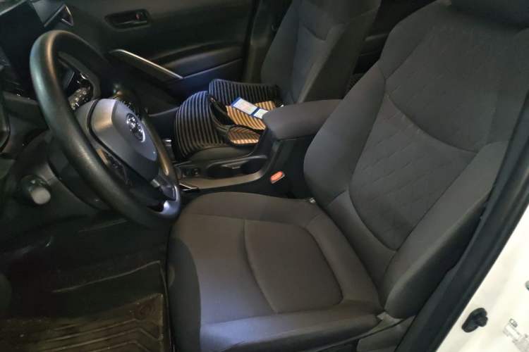 Used Toyota Corolla Cross 2024 2.0L Smart Electric Hybrid Dual-Engine Pioneer Edition Left Front Seat
