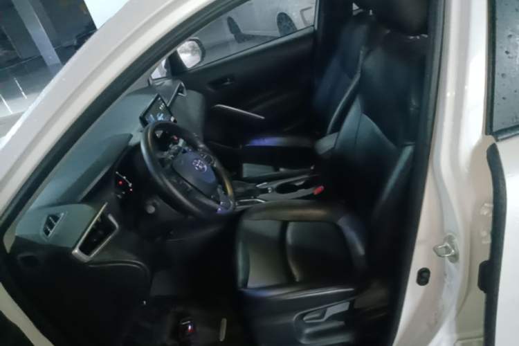 Used Toyota Corolla Cross 2024 2.0L Pioneer Edition Left Front Seat