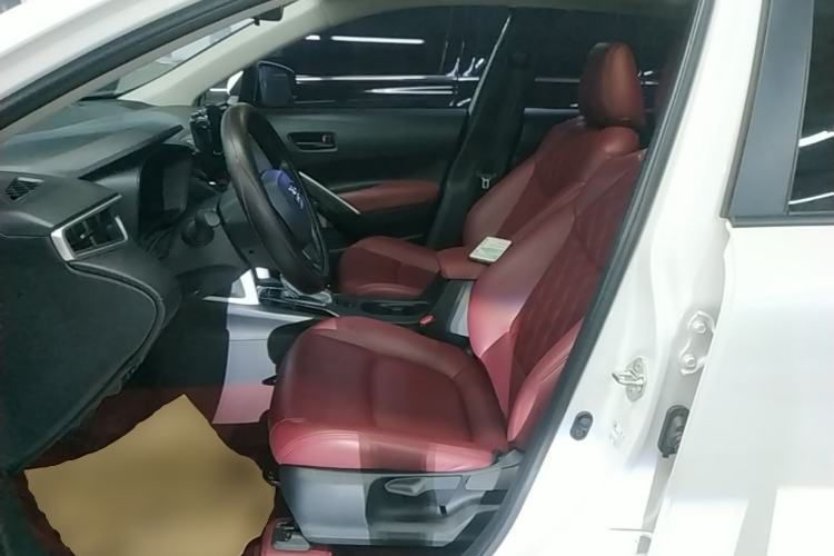 Used Toyota Corolla Cross 2024 2.0L Elite Edition Left Front Seat