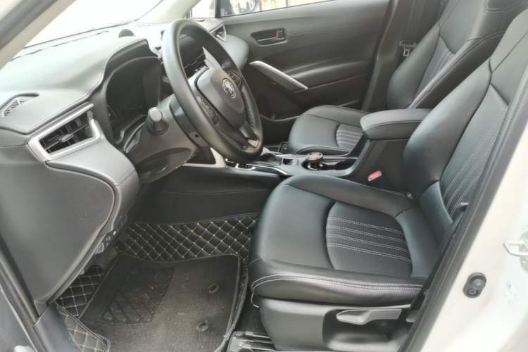 Used Toyota Corolla Cross 2024 2.0L Pioneer Edition Left Front Seat