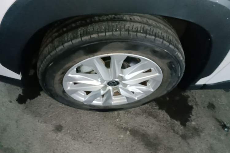 Used Toyota Corolla Cross 2024 2.0L Pioneer Edition Left Front Wheel Hub