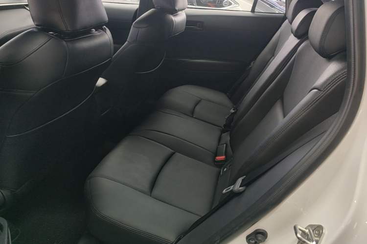 Used Toyota Corolla Cross 2024 2.0L Smart Electric Hybrid Dual-Engine Pioneer Edition Left Rear Seat