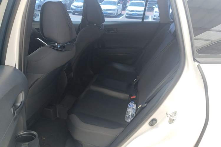 Used Toyota Corolla Cross 2024 2.0L Smart Electric Hybrid Dual-Engine Pioneer Edition Left Rear Seat