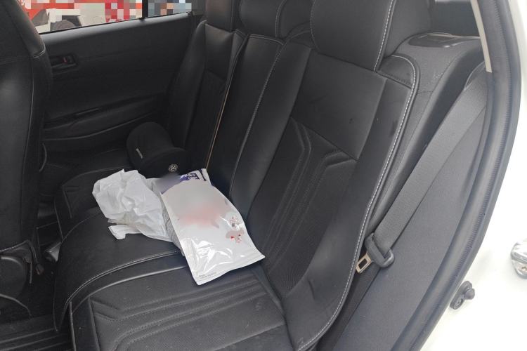 Used Toyota Corolla Cross 2024 2.0L Smart Electric Hybrid Dual-Engine Pioneer Edition Left Rear Seat