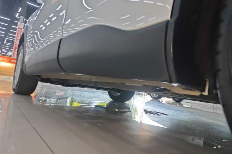 Used Toyota Corolla Cross 2024 2.0L Pioneer Edition Left Side Sill