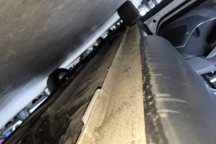 Used Toyota Corolla Cross 2024 2.0L Elite Edition Left Side Sill