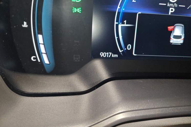 Used Toyota Corolla Cross 2024 2.0L Pioneer Edition Odometer Close Up