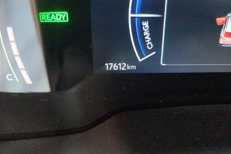 Used Toyota Corolla Cross 2024 2.0L Smart Electric Hybrid Dual-Engine Elite Edition Odometer Close Up