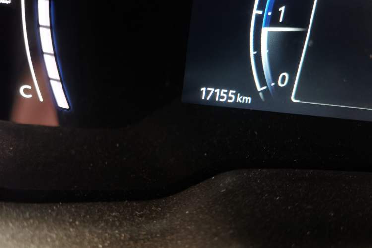 Used Toyota Corolla Cross 2024 2.0L Pioneer Edition Odometer Close Up