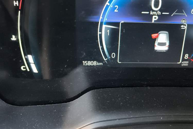 Used Toyota Corolla Cross 2024 2.0L Pioneer Edition Odometer Close Up