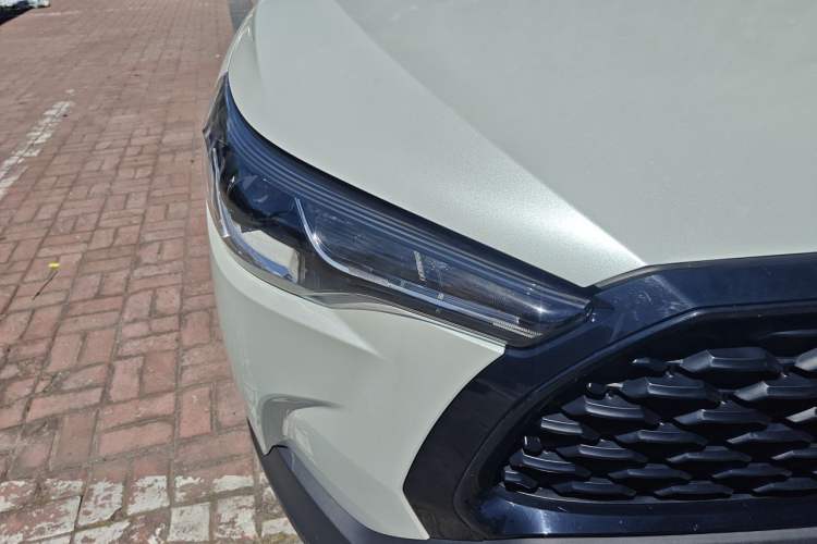 Used Toyota Corolla Cross 2024 2.0L Smart Electric Hybrid Dual-Engine Pioneer Edition Right Front Headlight