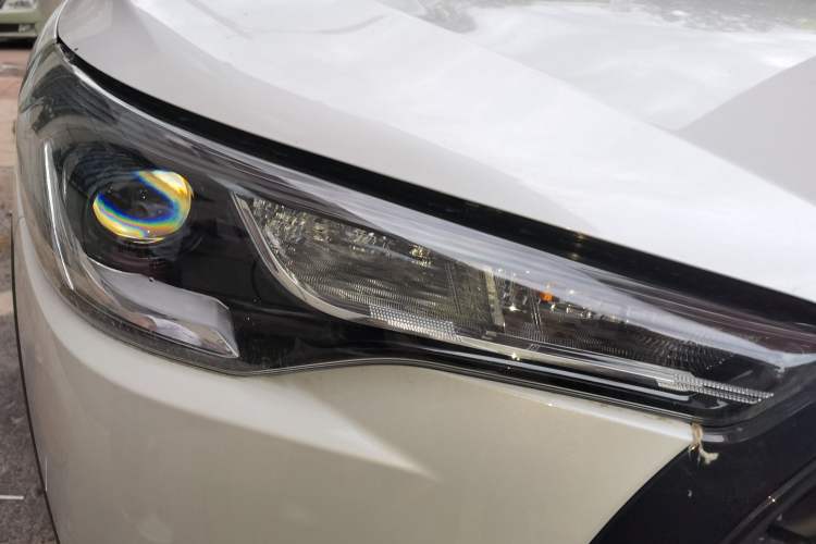 Used Toyota Corolla Cross 2024 2.0L Pioneer Edition Right Front Headlight