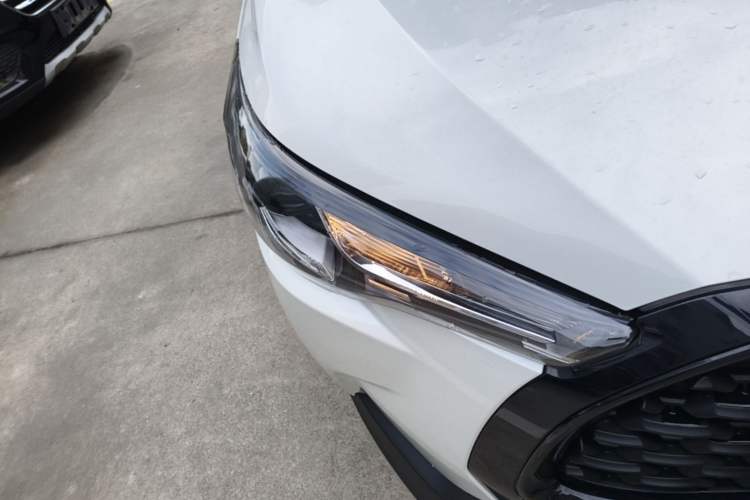 Used Toyota Corolla Cross 2024 2.0L Elite Edition Right Front Headlight