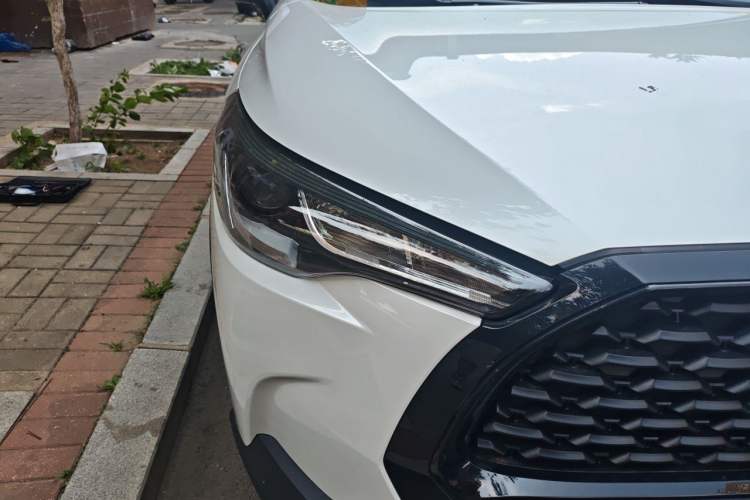 Used Toyota Corolla Cross 2024 2.0L Smart Electric Hybrid Dual-Engine Elite Edition Right Front Headlight
