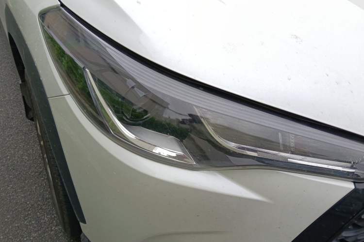 Used Toyota Corolla Cross 2024 2.0L Pioneer Edition Right Front Headlight