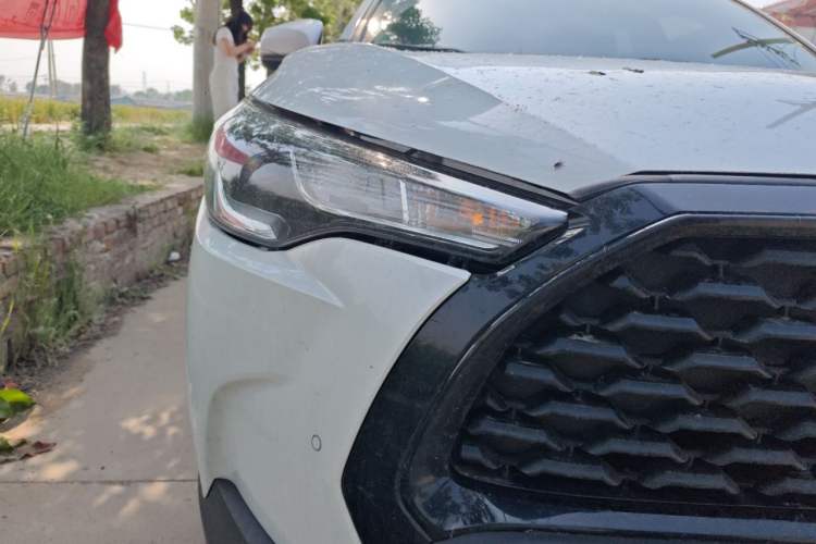 Used Toyota Corolla Cross 2024 2.0L Smart Electric Hybrid Dual-Engine Pioneer Edition Right Front Headlight