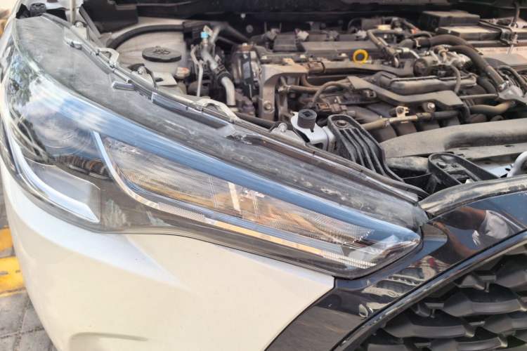 Used Toyota Corolla Cross 2024 2.0L Pioneer Edition Right Front Headlight