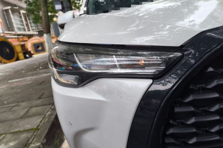 Used Toyota Corolla Cross 2024 2.0L Smart Electric Hybrid Dual-Engine Pioneer Edition Right Front Headlight