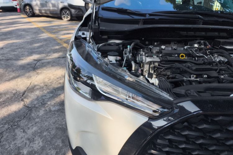 Used Toyota Corolla Cross 2024 2.0L Pioneer Edition Right Front Headlight