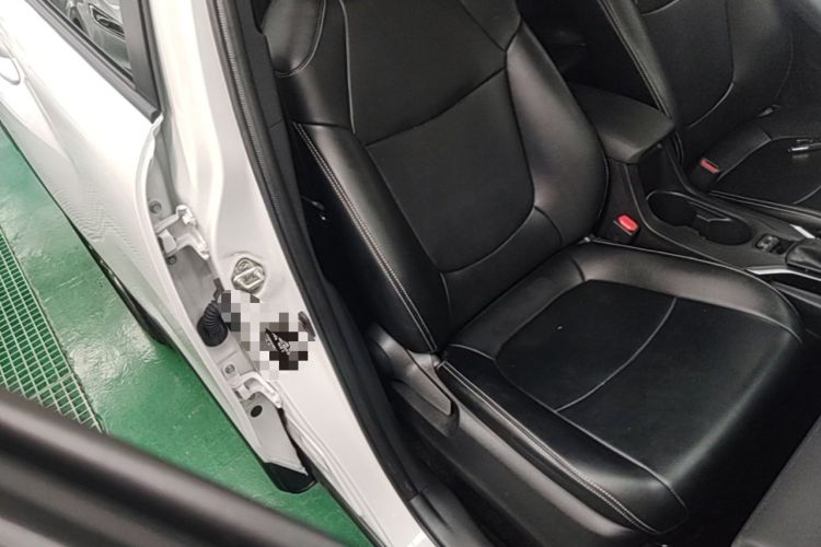 Used Toyota Corolla Cross 2024 2.0L Pioneer Edition Right Front Seat