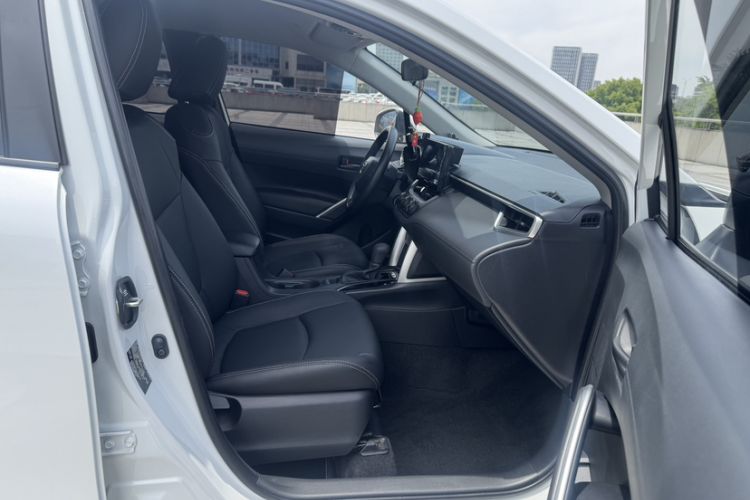 Used Toyota Corolla Cross 2024 2.0L Pioneer Edition Right Front Seat