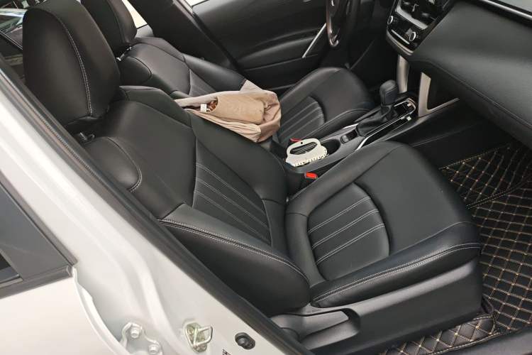 Used Toyota Corolla Cross 2024 2.0L Elite Edition Right Front Seat